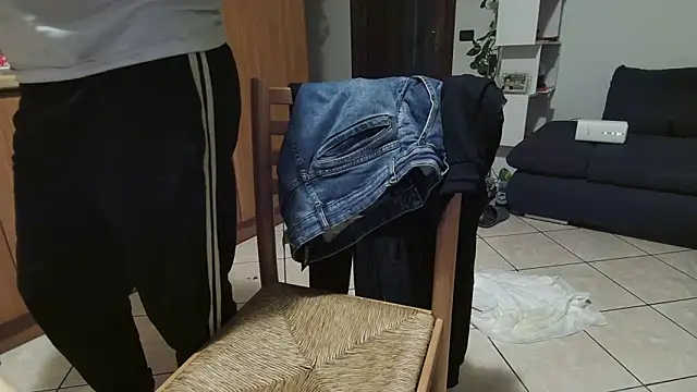 maialinofriuli online show from October 24, 2025, 12:09 am