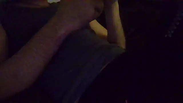 njariwala6 online show from October 13, 2025, 7:10 am