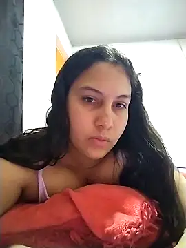 esmeralda jadees online show from February 10, 2026, 2:49 pm