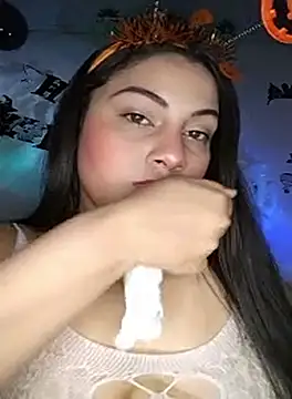 Snapshot of esmeralda_jadees chatting on October 9, 2025, 7:14 pm esmeralda jadees online show from October 9, 2025, 7:14 pm