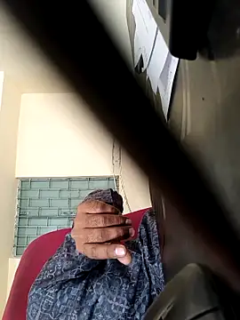 Snapshot of himvilohi08 chatting on February 7, 2026, 3:25 am himvilohi08 online show from February 7, 2026, 3:25 am