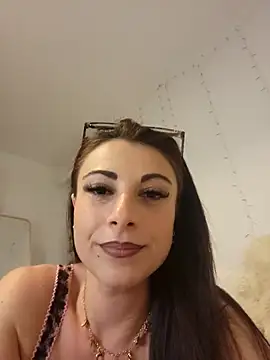 Snapshot of Moonlight-Temptation chatting on November 10, 2025, 1:05 pm Moonlight-Temptation online show from November 10, 2025, 1:05 pm