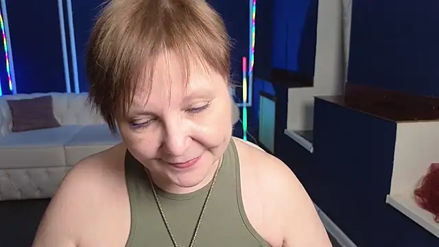 Snapshot of Kira_Kenet chatting on March 12, 2025, 10:28 pm Kira Kenet online show from March 12, 2025, 10:28 pm