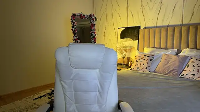  Vikky Moon  online show from January 15, 2026, 1:53 am