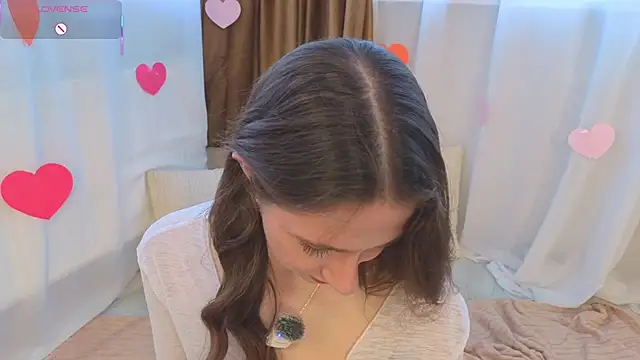 Kira mindnes online show from February 14, 2026, 6:02 am