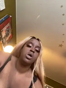 Snapshot of BadbitchK chatting on March 15, 2025, 6:47 am BadbitchK online show from March 15, 2025, 6:47 am