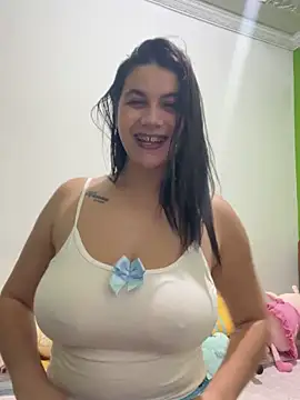 Snapshot of roldanmary chatting on October 23, 2025, 3:16 am roldanmary online show from October 23, 2025, 3:16 am