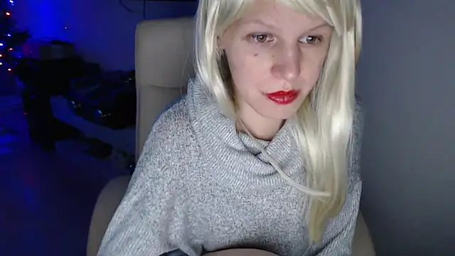 ElssaRush online show from December 19, 2025, 9:39 pm