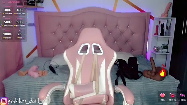 Ashley dolll online show from October 30, 2025, 11:12 pm