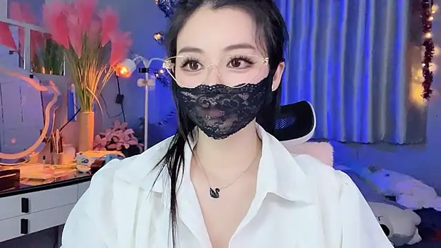 Snapshot of MI_KA22 chatting on November 21, 2025, 6:01 am MI KA22 online show from November 21, 2025, 6:01 am