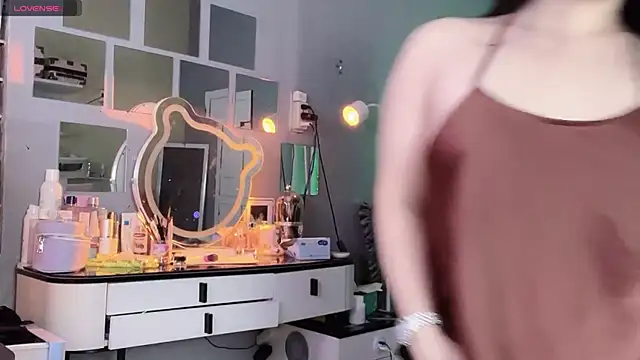 Snapshot of MI_KA22 chatting on September 12, 2025, 4:29 pm MI KA22 online show from September 12, 2025, 4:29 pm