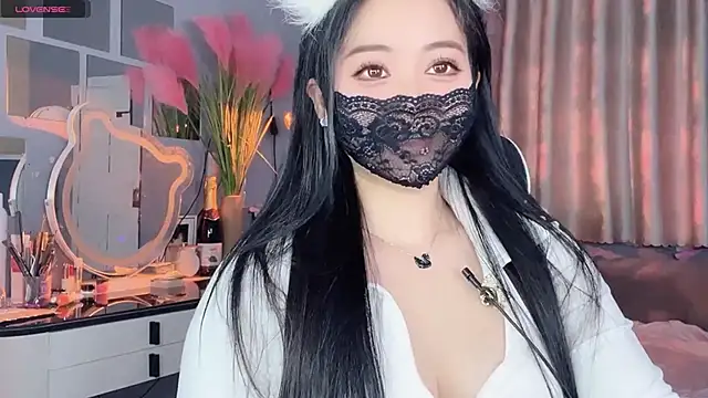 Snapshot of MI_KA22 chatting on October 19, 2025, 6:16 am MI KA22 online show from October 19, 2025, 6:16 am