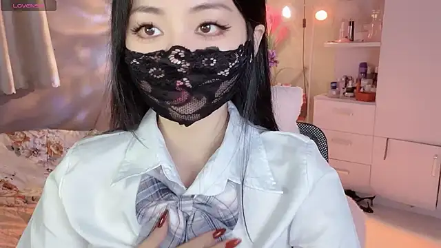 Snapshot of MI_KA22 chatting on March 14, 2025, 8:10 am MI KA22 online show from March 14, 2025, 8:10 am