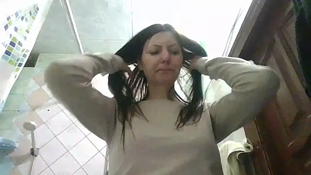 Snapshot of AliseWats chatting on March 2, 2026, 8:27 pm AliseWats online show from March 2, 2026, 8:27 pm