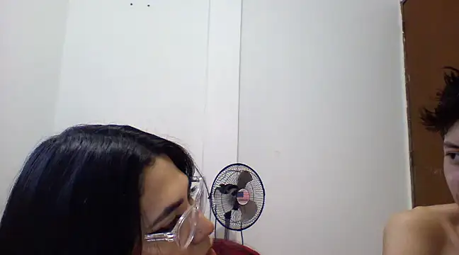 Snapshot of Harris_Annie chatting on March 18, 2025, 11:09 pm Harris Annie online show from March 18, 2025, 11:09 pm