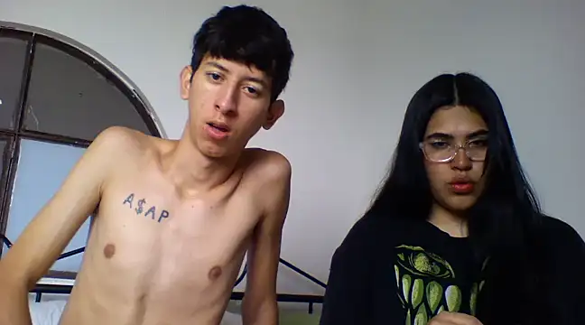 Snapshot of Harris_Annie chatting on March 20, 2025, 2:42 pm Harris Annie online show from March 20, 2025, 2:42 pm