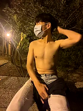 chipboo online show from September 14, 2025, 12:16 pm