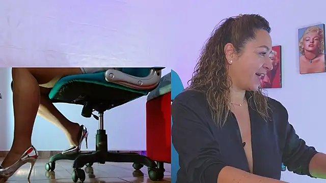 Snapshot of weet_Evans___ chatting on November 21, 2025, 3:05 am weet Evans online show from November 21, 2025, 3:05 am