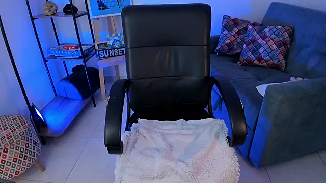 FireTheGun  online show from January 5, 2026, 5:27 pm