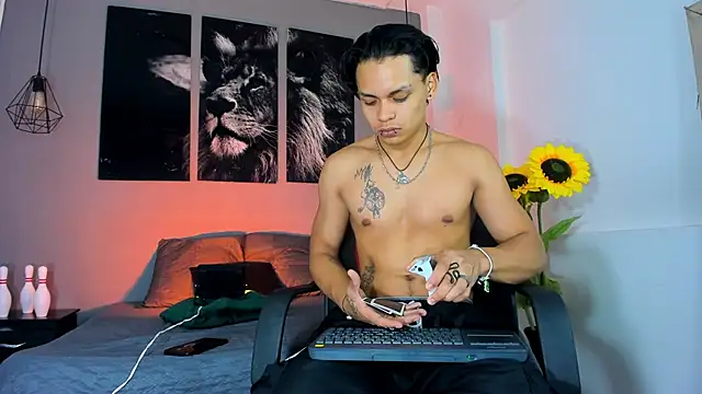 Draco collins online show from December 5, 2025, 8:06 pm