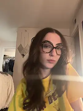 jvanillyyyy online show from March 8, 2025, 6:32 am