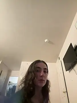 jvanillyyyy online show from March 12, 2025, 7:24 am