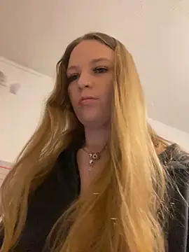 Snapshot of feedeegeorgie chatting on February 21, 2026, 5:15 pm feedeegeorgie online show from February 21, 2026, 5:15 pm