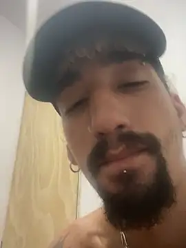 Snapshot of MrPickles696 chatting on March 7, 2025, 10:46 am MrPickles696 online show from March 7, 2025, 10:46 am