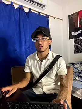 Snapshot of Zayn_kane chatting on December 4, 2025, 3:38 am Zayn kane online show from December 4, 2025, 3:38 am