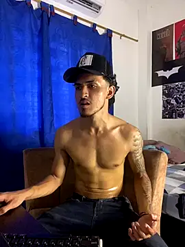 Snapshot of Zayn_kane chatting on December 14, 2025, 6:46 pm Zayn kane online show from December 14, 2025, 6:46 pm