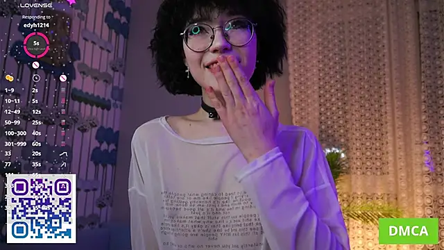 JodyHeap online show from February 8, 2026, 5:21 pm