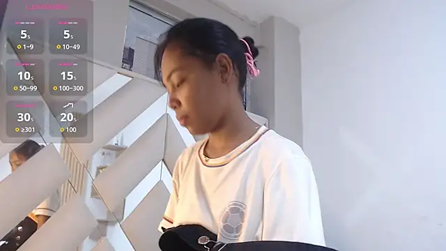 willow smitt online show from March 14, 2026, 2:01 pm