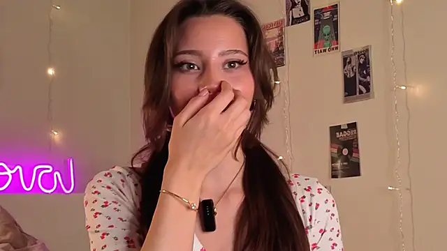 Snapshot of EditaBails chatting on September 20, 2025, 6:46 pm EditaBails online show from September 20, 2025, 6:46 pm