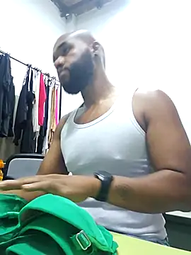 Snapshot of Nitsoyr chatting on December 1, 2025, 10:10 pm Nitsoyr online show from December 1, 2025, 10:10 pm