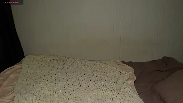 Snapshot of Molly_Wheel chatting on September 30, 2025, 8:48 pm Molly Wheel online show from September 30, 2025, 8:48 pm