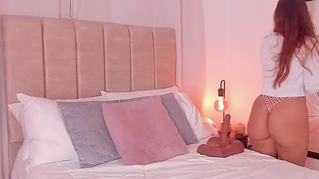 Snapshot of Tefy-Rose chatting on February 10, 2026, 5:39 am Tefy-Rose online show from February 10, 2026, 5:39 am