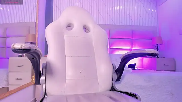 NaomiFrost online show from January 31, 2026, 7:12 pm