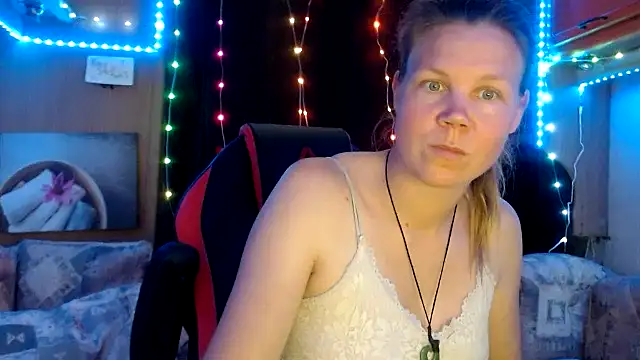 CallMeMaria online show from February 13, 2025, 4:39 pm