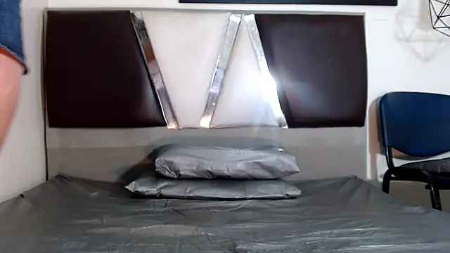 Snapshot of alexsandra_kiss chatting on November 19, 2025, 11:21 am alexsandra kiss online show from November 19, 2025, 11:21 am