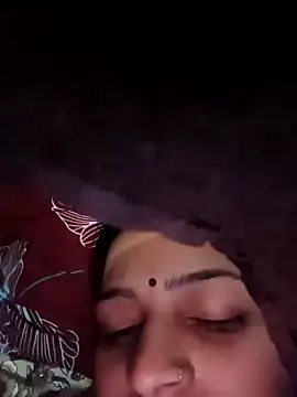 Snapshot of Daya_Chheda chatting on November 25, 2025, 6:19 pm Daya Chheda online show from November 25, 2025, 6:19 pm