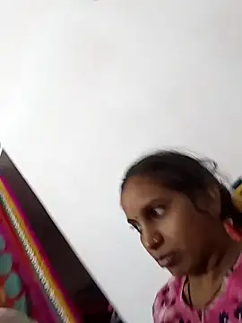 Hotty-Nidhi online show from November 23, 2025, 3:27 am