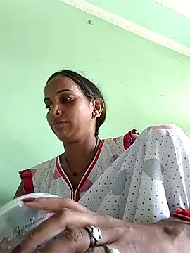 Snapshot of Hotty-Nidhi chatting on July 26, 2026, 3:35 am Hotty-Nidhi online show from July 26, 2026, 3:35 am