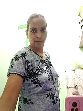 Snapshot of Hotty-Nidhi chatting on July 24, 2026, 4:03 pm Hotty-Nidhi online show from July 24, 2026, 4:03 pm