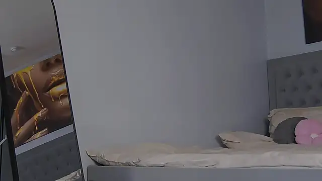 Snapshot of AlexisWhit chatting on November 25, 2025, 7:41 am AlexisWhit online show from November 25, 2025, 7:41 am