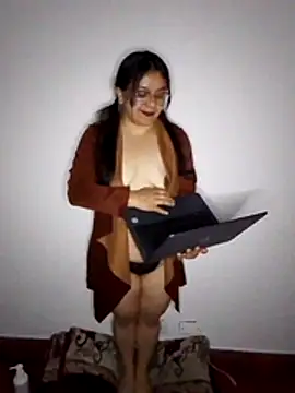 Snapshot of AnaHobson chatting on October 18, 2025, 9:22 am AnaHobson online show from October 18, 2025, 9:22 am