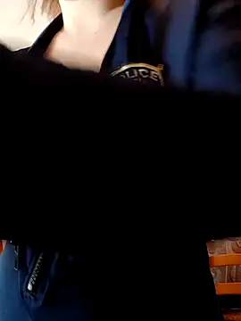 luciferelili online show from December 4, 2025, 10:58 am