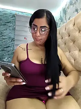 L ucero online show from February 4, 2026, 9:43 pm