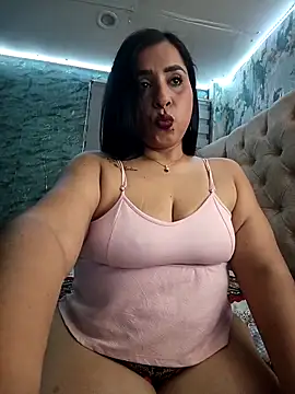 L ucero online show from October 22, 2025, 3:50 am