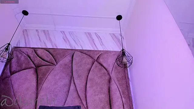 Kanela miller  online show from November 4, 2025, 12:42 pm