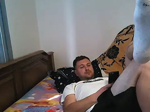 Snapshot of hugedickedd chatting on June 11, 2026, 2:14 pm hugedickedd online show from June 11, 2026, 2:14 pm